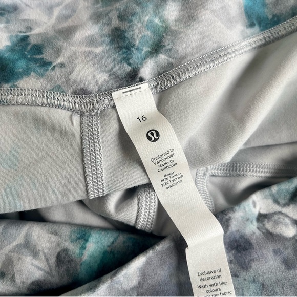 Lululemon Align Pant 25”
Kaleidofloral Multi - Picture 7 of 8